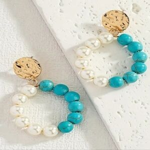 NEW!! Trendy Hammered Disc Turquoise & Pearl Dangle Drop Gold Post Earrings